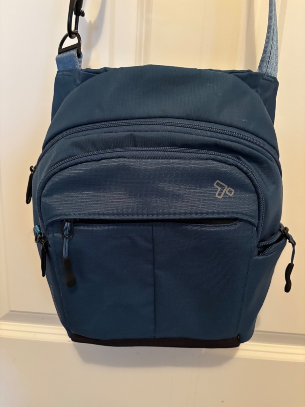 Teal Travelon Crossbody Bag - Picture 2 of 8
